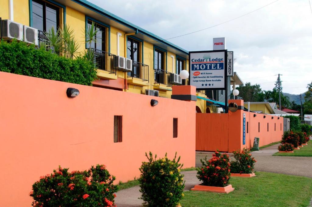 Cedar Lodge Motel Townsville Eksteriør bilde