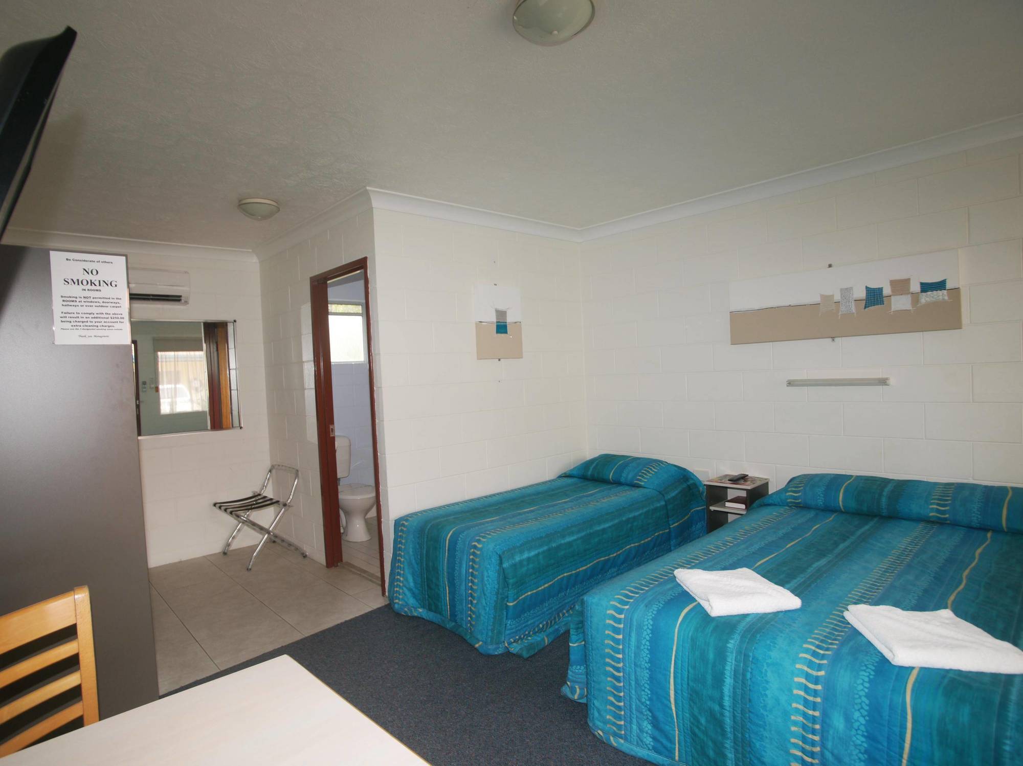 Cedar Lodge Motel Townsville Eksteriør bilde